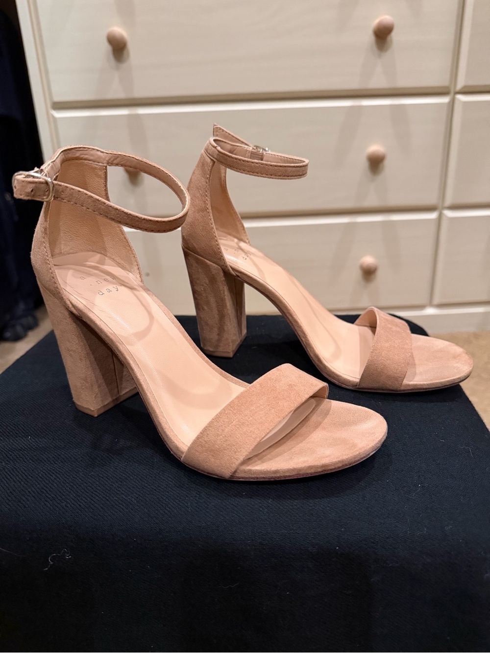 A New Day Ema Block Heel Sandals | Taupe | Size 6.5